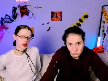 Offline khloebeauty on Chaturbate