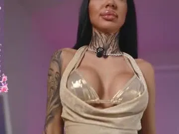 Freechat kiara_moreno on Chaturbate