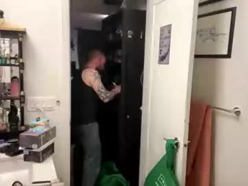 Offline kinkysexpervert on Chaturbate