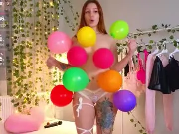 Offline kira_briis on Chaturbate