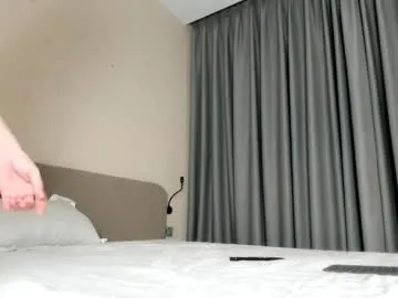 Offline kiraempire on Chaturbate