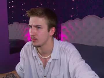 kiskakurt from Chaturbate