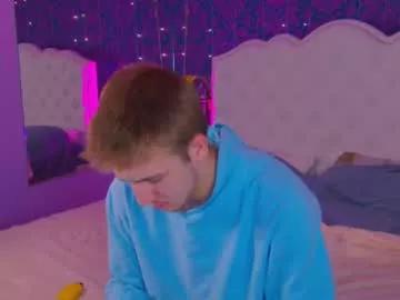 kiskakurt from Chaturbate