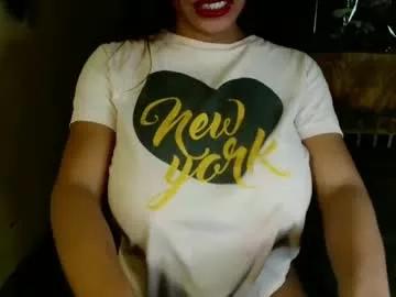 kisses_asian143 from Chaturbate