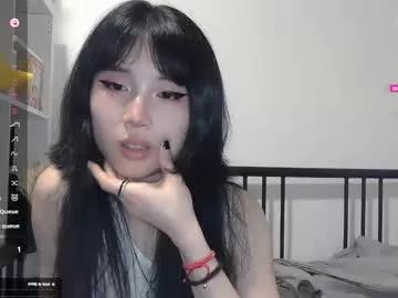 kitty_krush model from Chaturbate