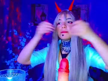 lannie_gonzales on Chaturbate