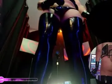Offline latexrubydoll on Chaturbate
