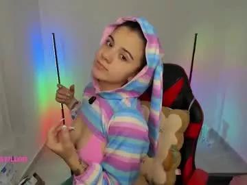layla_castilloo from Chaturbate