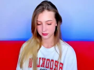 Offline leiawow on Chaturbate