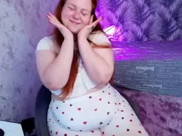 Offline leyaloveee on Chaturbate
