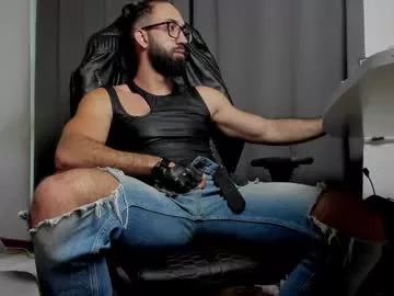 Offline liamaesthetic on Chaturbate