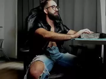 Offline liamaesthetic on Chaturbate