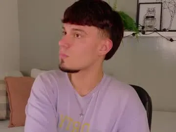 Freechat liamthunder05_ on Chaturbate