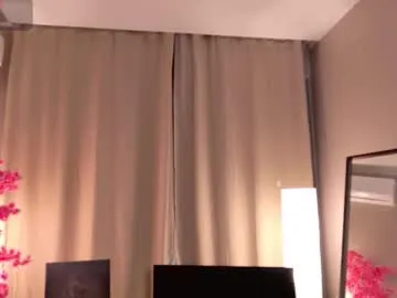 light_babe — GOAL: braid my hair [33 tokens remaining] I'm in a home mood today^^) #feet #blonde #redhead #lovense #new