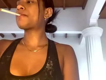 lil_ith from Chaturbate