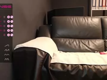 Offline lili_bertine on Chaturbate