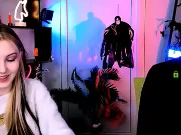 Offline lily_morty on Chaturbate