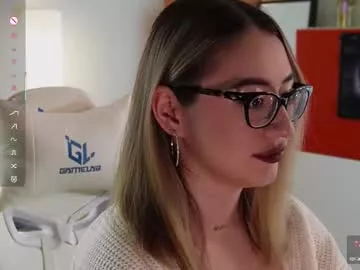 Freechat lisamayson on Chaturbate