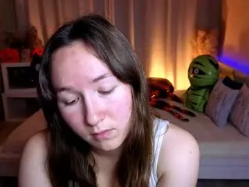 little_doll_meow on Chaturbate