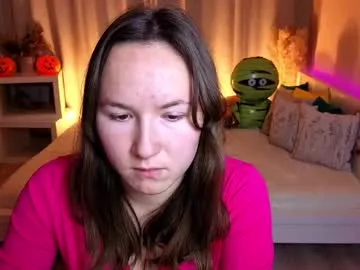 little_doll_meow on Chaturbate