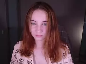 Offline little_pretty_woman on Chaturbate