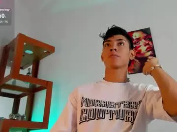 Offline logantwink18 on Chaturbate