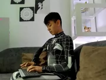 Offline logantwink18 on Chaturbate