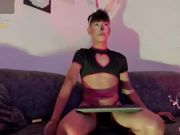 Offline logantwink18 on Chaturbate