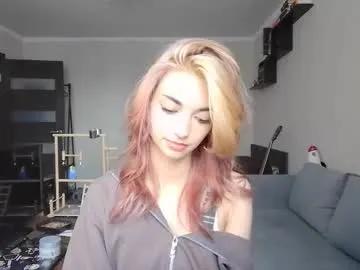 Offline loisepadovano on Chaturbate