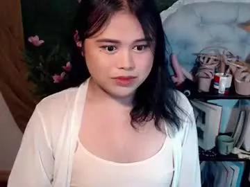 lovelypinaychubsx on Chaturbate