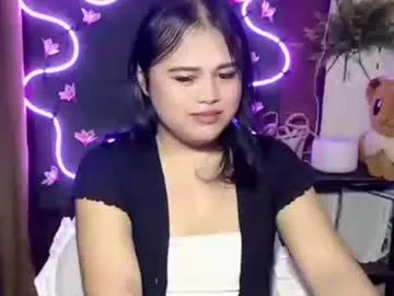 lovelypinaychubsx on Chaturbate