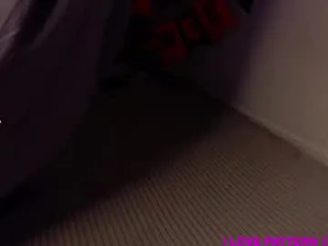 Offline lucky_dayy on Chaturbate