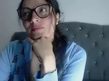 Offline luna_azul_15 on Chaturbate