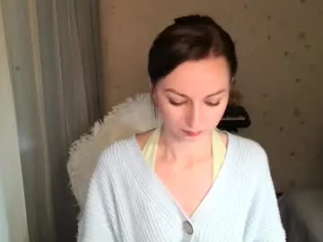 Offline lunaa_bluee on Chaturbate