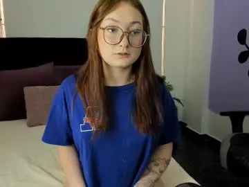 Offline lunavelvet7 on Chaturbate