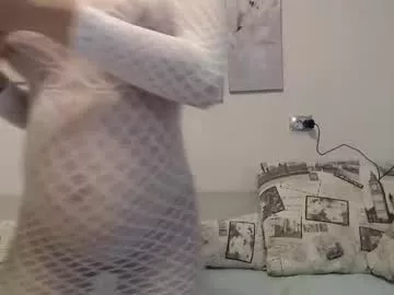 Offline manyamania on Chaturbate