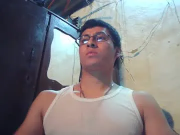 Offline maurodirty on Chaturbate