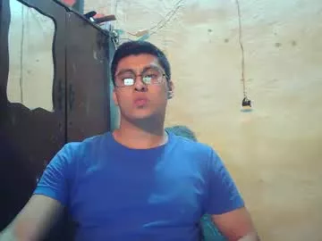 Offline maurodirty on Chaturbate