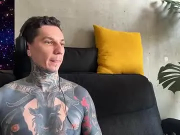 Offline max_reaves on Chaturbate