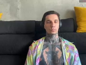 Offline max_reaves on Chaturbate