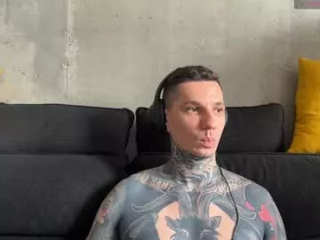 Offline max_reaves on Chaturbate