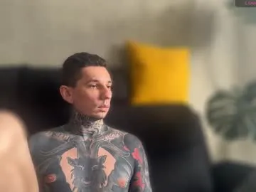 Offline max_reaves on Chaturbate