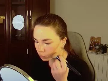 Offline maybloom_ on Chaturbate