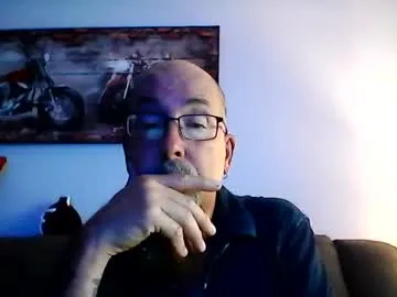 Offline meathome3 on Chaturbate