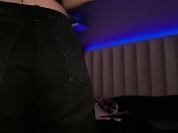 megan_moore__ — GOAL: DOGGY IN MACHINE x1MIN+ SPANK [155 tokens remaining] Fuck me so strong, make me moan very hard #fuckmachine #saliva #skinny #bigass #domi