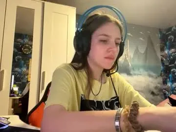 melonygriffen on Chaturbate