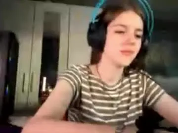 melonygriffen on Chaturbate