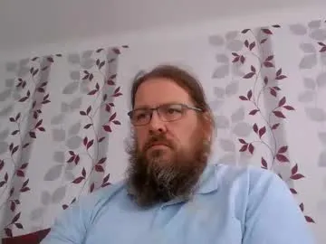 Offline metallbuddy on Chaturbate