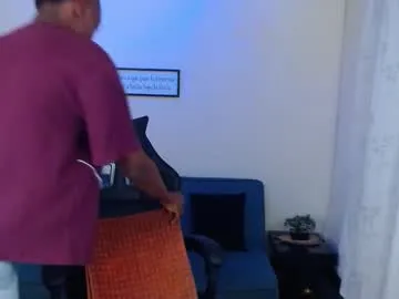 Offline miiloo18 on Chaturbate