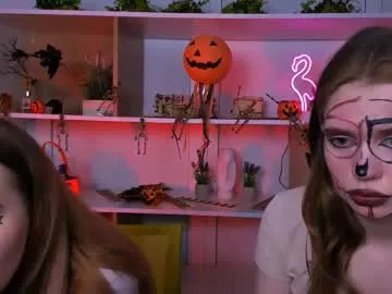 Offline mila_glow on Chaturbate